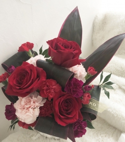 母の日バラとカーネーションのアレンジメント