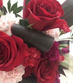 母の日バラとカーネーションのアレンジメント